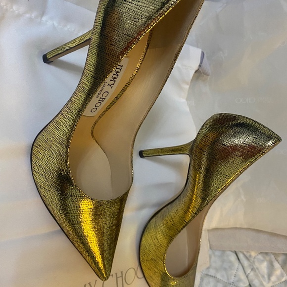 Never Worn! Metallic Gold Lamé Jimmy Choo Stiletto Pumps - Size 8 - Picture 2 of 4